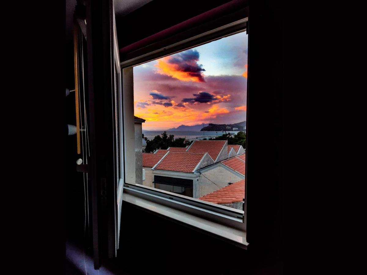 Apartments Jd Tučepi Eksteriør billede